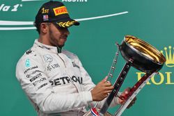 Race winner Lewis Hamilton, Mercedes AMG F1 celebrates on the podium