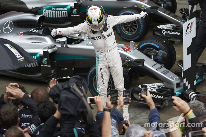 Lewis Hamilton, Mercedes AMG F1, celebrates victory in parc ferme