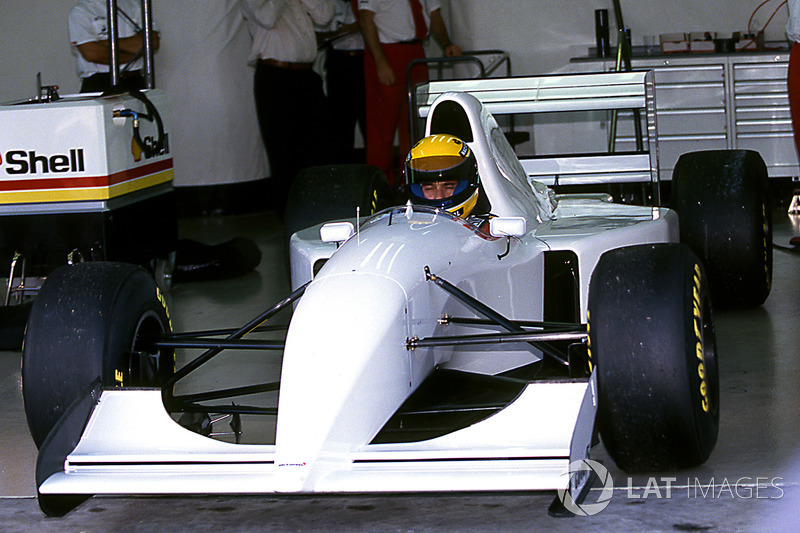 Ayrton Senna, McLaren MP4/8 Chrysler/Lamborghini V12-es motorral