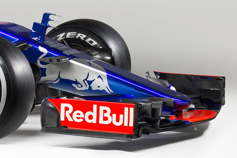 Detalle delantero del Toro Rosso STR12