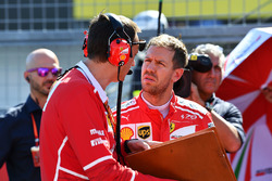 Sebastian Vettel, Ferrari en Riccardo Adami, Ferrari Race Engineer