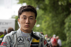 Tadasuke Makino, Hitech Grand Prix, Dallara F317 - Mercedes-Benz