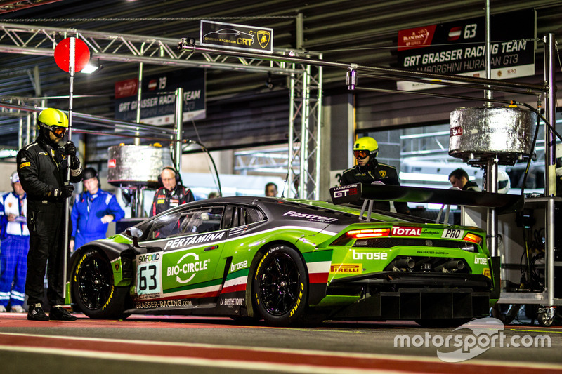 #63 GRT Grasser Racing Team Lamborghini Huracan GT3: Mirko Bortolotti, Christian Engelhart, Andrea C