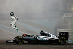El campeón del mundo Nico Rosberg, Mercedes AMG F1 W07 Hybrid