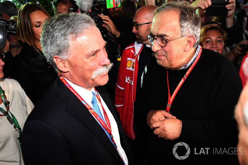 Chase Carey, Director Ejecutivo y Presidente Ejecutivo de la Formula One Group y Sergio Marchionne, CEO FIAT en el 70 aniversario de Ferrari
