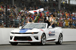 Takuma Sato, Michael Andretti, dueño de Andretti Autosport team celebra la victoria en la pista