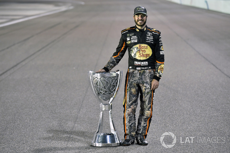 NASCAR Cup-Champion 2017: Martin Truex Jr., Furniture Row Racing Toyota