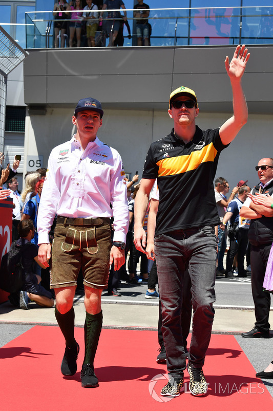 Max Verstappen, Red Bull Racing ve Nico Hulkenberg, Renault Sport F1 Team
