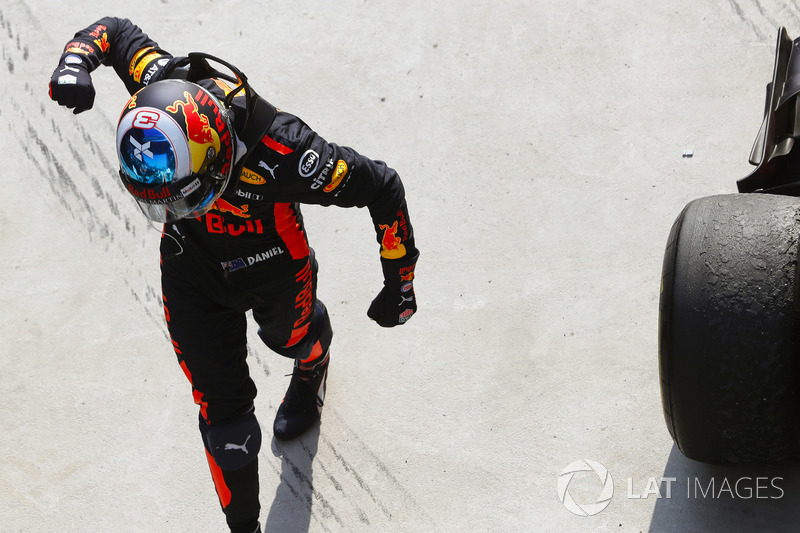 Ganador de la carrera Daniel Ricciardo, Red Bull Racing