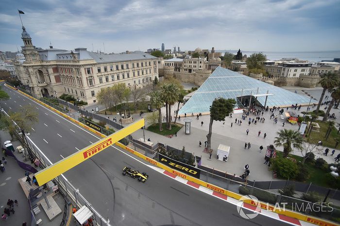 Carlos Sainz Jr., Renault Sport F1 Team R.S. 18