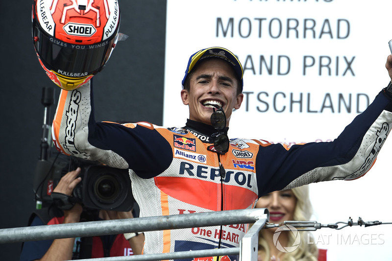 Podio: il vincitore della gara Marc Marquez, Repsol Honda Team