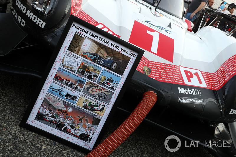 #1 Porsche Team Porsche 919 Hybrid: Neel Jani, Andre Lotterer, Nick Tandy