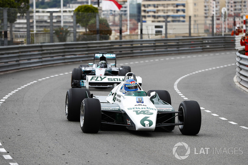 Кеке Росберг, Williams FW08 Cosworth 1982 года и Нико Росберг, Mercedes W07 Hybrid 2016 года