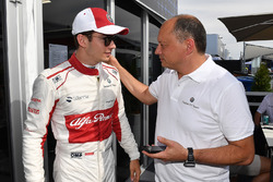 Charles Leclerc, Sauber viert feest met Frederic Vasseur, Sauber teambaas