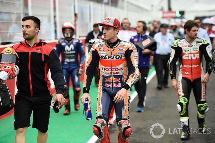 Marc Marquez, Repsol Honda Team, pilotos abandonan la parrilla de salida, la carrera de MotoGP de Argentina 2018