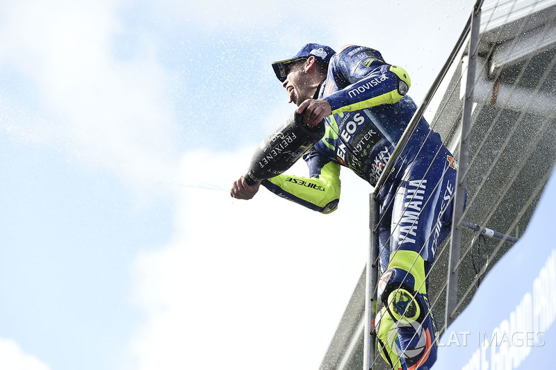 Podium: second place Valentino Rossi, Yamaha Factory Racing