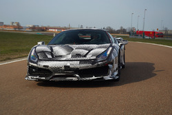 Valentino Rossi prueba el Ferrari 488 Pista