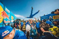 Equipo Kamaz Master celebra su victoria