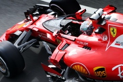 Sebastian Vettel, Ferrari SF70H, mit Cockpitschutz Shield