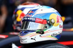 Casco de Daniel Ricciardo, Red Bull Racing