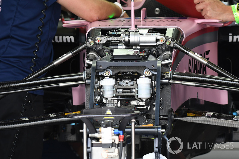 Sahara Force India VJM10 detalle frontal de chasis y suspensión