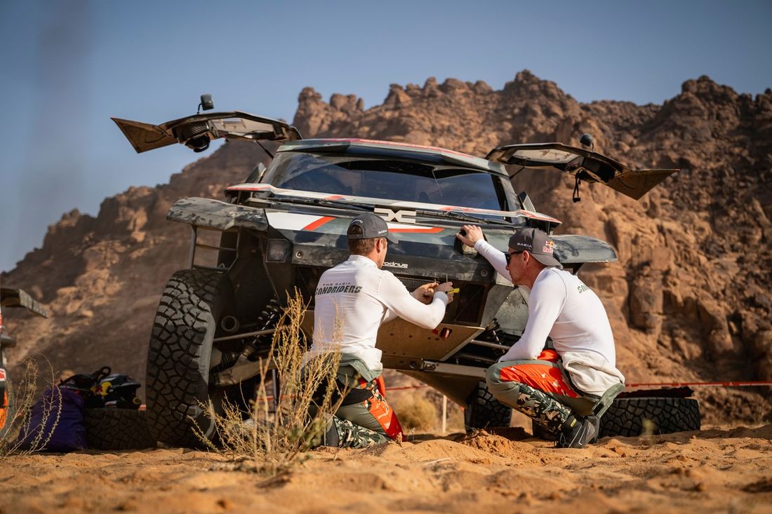 #219 Dacia Sandriders Dacia: Sebastien Loeb, Edouard Boulanger