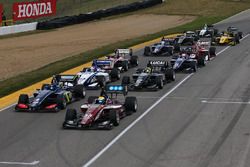 Inicio: Santiago Urrutia, Schmidt Peterson Motorsports líder