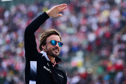 Fernando Alonso, McLaren lors de la parade des pilotes