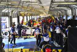Arbeiten in der Sprint-Cup-Garage während des Freien Trainings