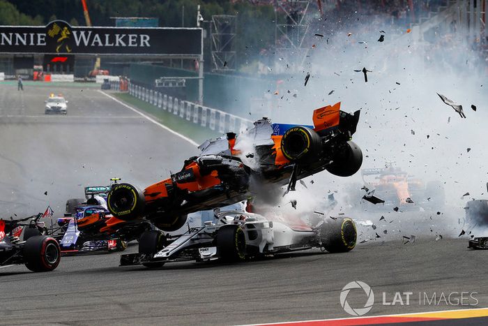 Fernando Alonso, McLaren MCL33, crashes over Charles Leclerc, Sauber C37, after contact from Nico Hulkenberg, Renault Sport F1 Team R.S. 18, at the start