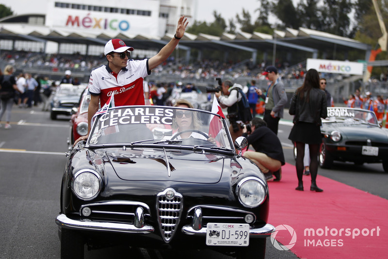 Charles Leclerc, Sauber on the drivers parade
