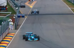 Michael Schumacher, Benetton B194 voor Damon Hill, Williams FW16B