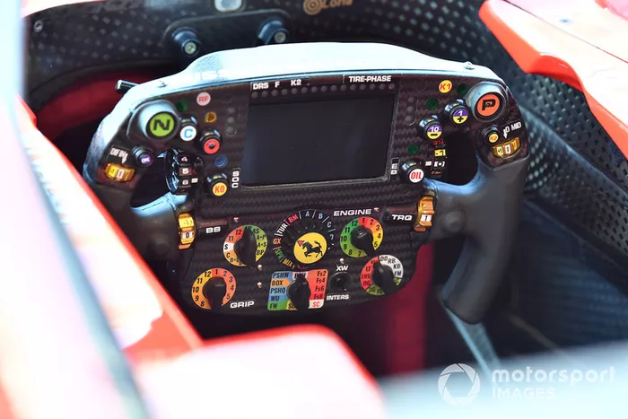 Ferrari SF71H volante
