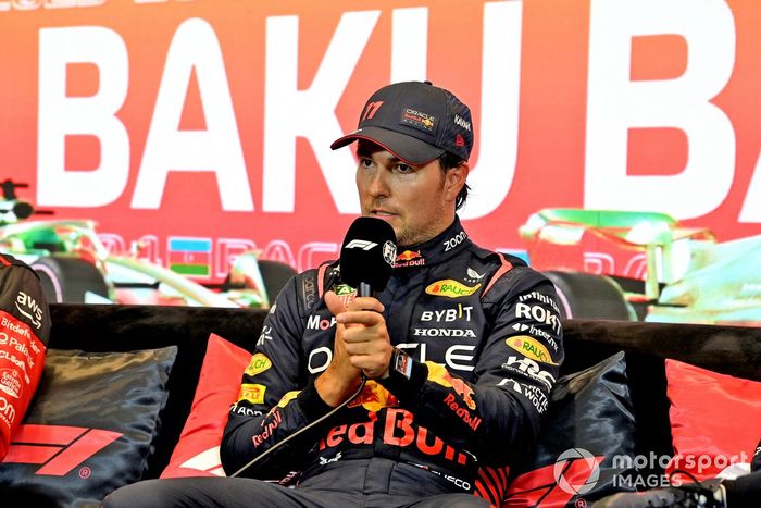 Sergio Pérez, Red Bull Racing, 1ª posición, en la rueda de prensa posterior a la carrera Sprint
