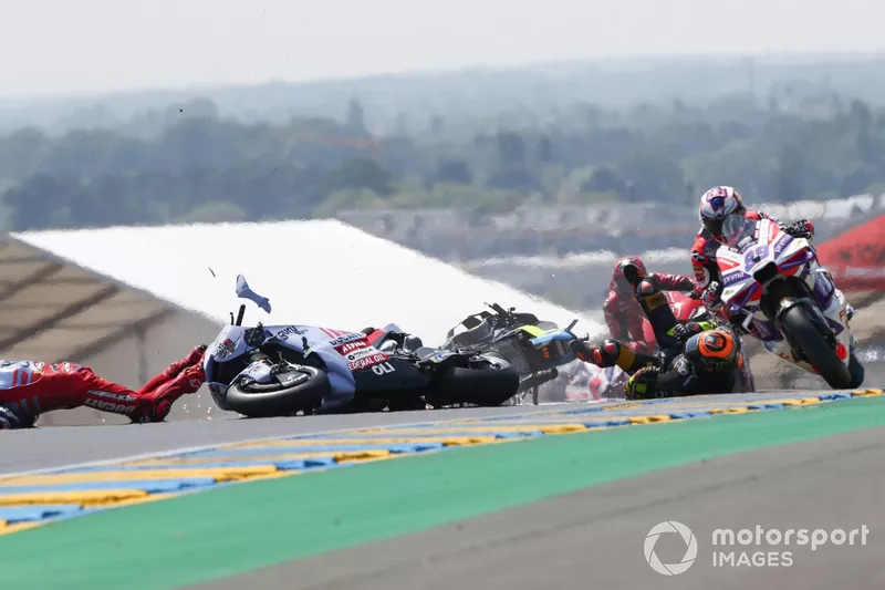 Alex Marquez, Gresini Racing, Luca Marini, VR46 Racing Team crash