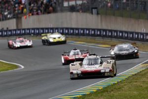 #38 Hertz Team Jota Porsche 963: Oliver Rasmussen, Philip Hanson, Jenson Button