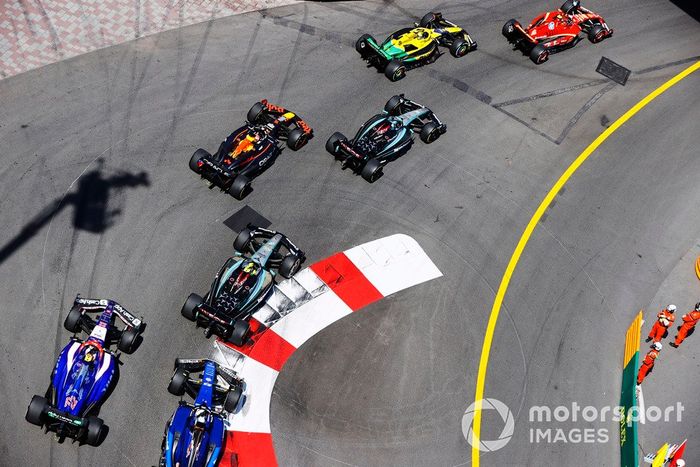 Carlos Sainz, Ferrari SF-24, Lando Norris, McLaren MCL38, George Russell, Mercedes F1 W15, Max Verstappen, Red Bull Racing RB20, Lewis Hamilton, Mercedes F1 W15, Yuki Tsunoda, RB F1 Team VCARB 01, Alex Albon, Williams FW46.