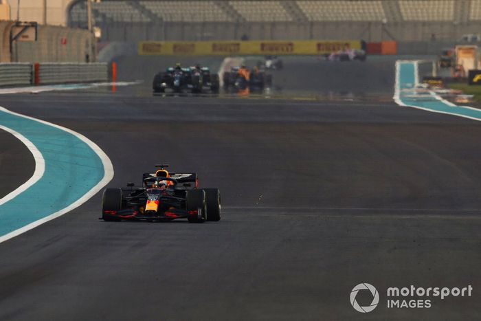 Max Verstappen, Red Bull Racing RB16, Valtteri Bottas, Mercedes F1 W11, Lewis Hamilton, Mercedes F1 W11