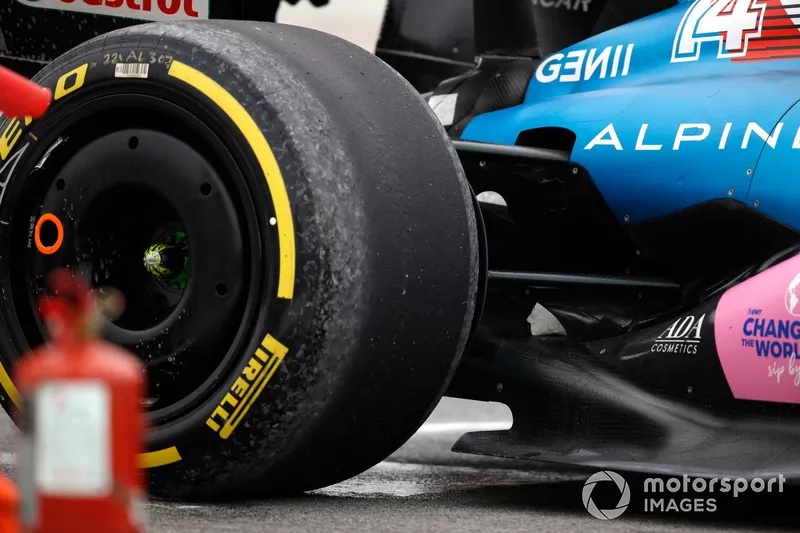 L'Alpine A522 à l'arrêt de Fernando Alonso