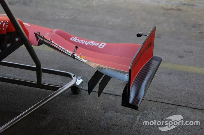 Detalle técnico de Ferrari