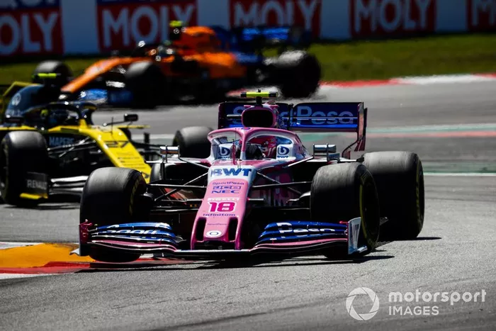 Lance Stroll, Racing Point RP19, leads Nico Hulkenberg, Renault R.S. 19