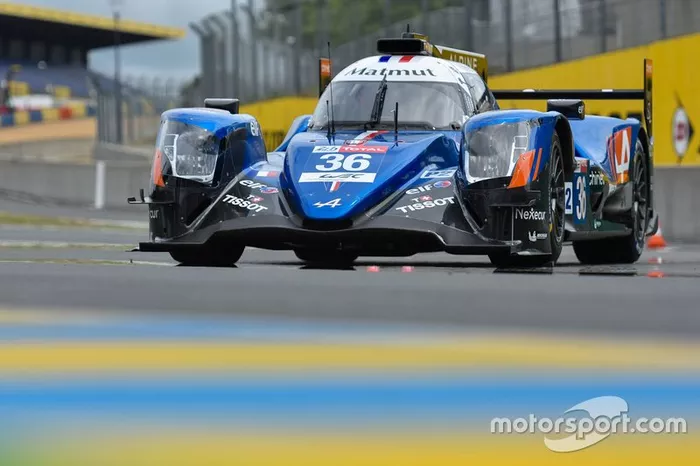 #36 Signatech Alpine Matmut Alpine A470: Nicolas Lapierre, Andre Negrao, Pierre Thiriet