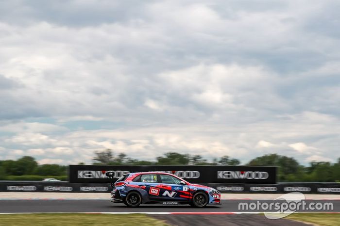 Gabriele Tarquini, BRC Hyundai N Squadra Corse Hyundai i30 N TCR