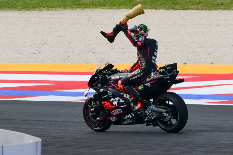Marco Bezzecchi, Aprilia Racing