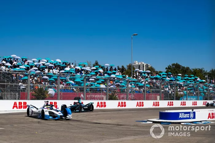 Alexander Sims, BMW i Andretti Motorsport, BMW iFE.18 Mitch Evans, Jaguar Racing, Jaguar I-Type 3 