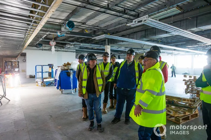 Visita a la fábrica de Aston Martin en Silverstone