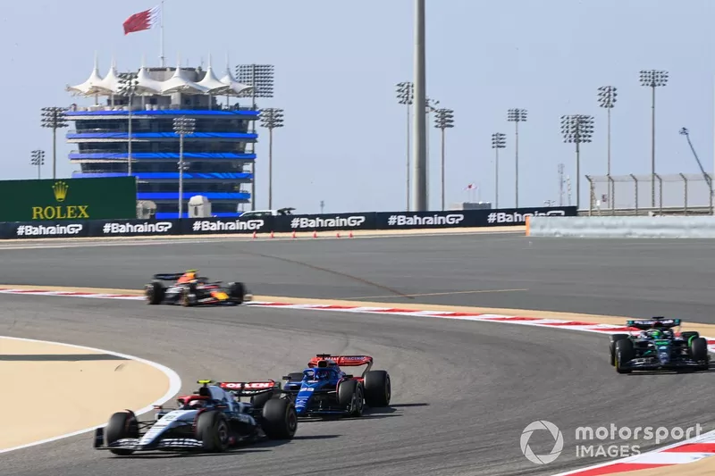 Yuki Tsunoda, AlphaTauri AT04, Logan Sargeant, Williams FW45, Lewis Hamilton, Mercedes F1 W14, Sergio Perez, Red Bull Racing RB19