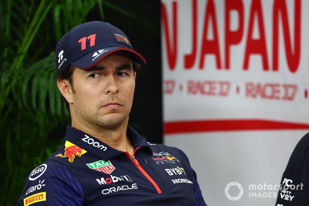 Sergio Pérez, Red Bull Racing, asiste a la rueda de prensa de la FIA