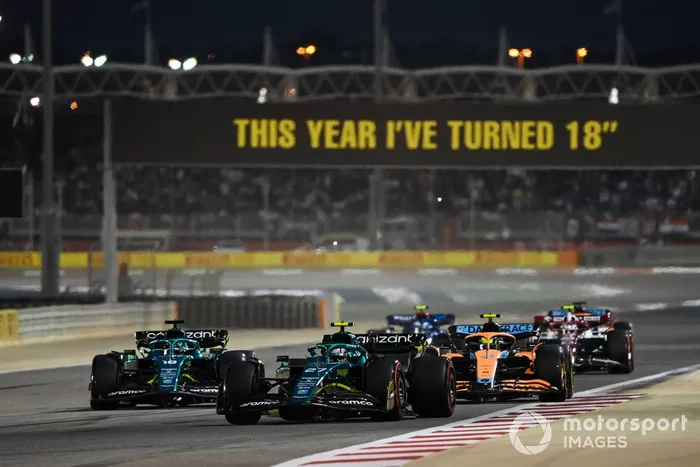 Nico Hulkenberg, Aston Martin AMR22, Lance Stroll, Aston Martin AMR22, Lando Norris, McLaren MCL36