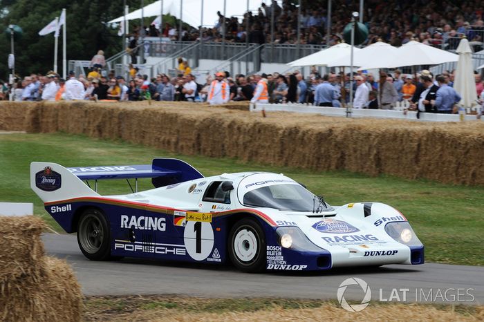 Porsche 956